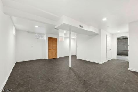 86 Katz Avenue Paterson NJ 07502