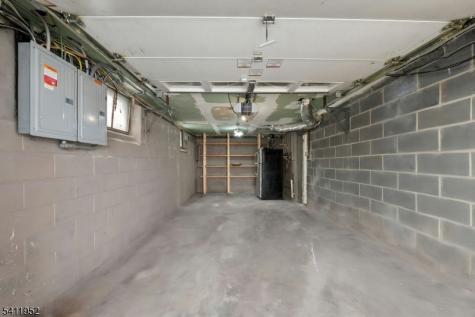 86 Katz Avenue Paterson NJ 07502