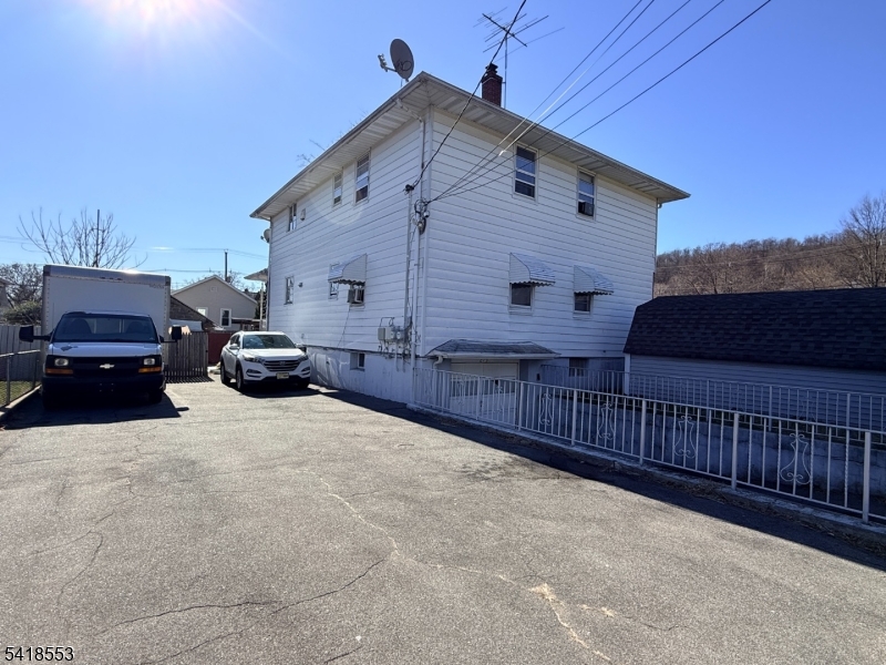 275 Ryerson Avenue Paterson NJ 07502