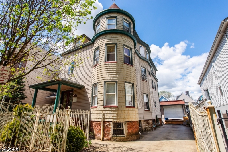 232 2ND Street Newark NJ 07107