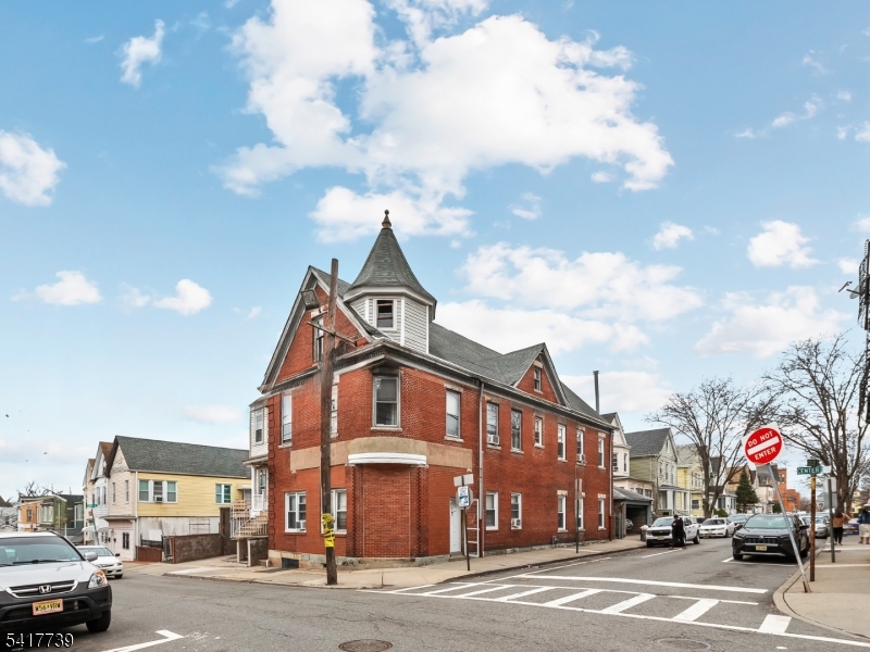 94 Center Street Clifton NJ 07011