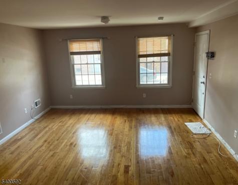 116 Chapel Street Newark NJ 07105