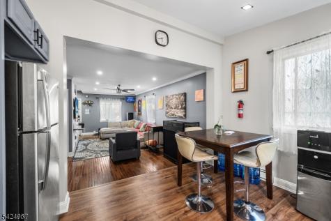 42 Lake Street East Orange NJ 07017