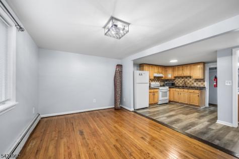 42 Lake Street East Orange NJ 07017