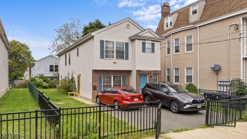 211 S 10th Street Newark NJ 07107