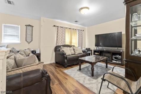 211 S 10th Street Newark NJ 07107