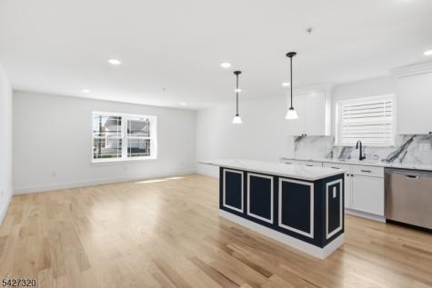 301 Chilton Street Elizabeth NJ 07208