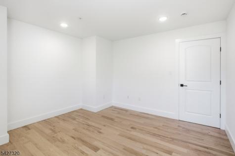 301 Chilton Street Elizabeth NJ 07208