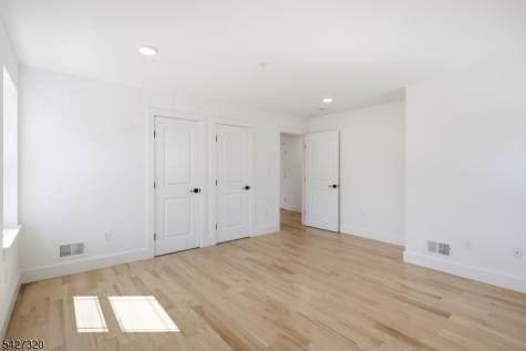301 Chilton Street Elizabeth NJ 07208
