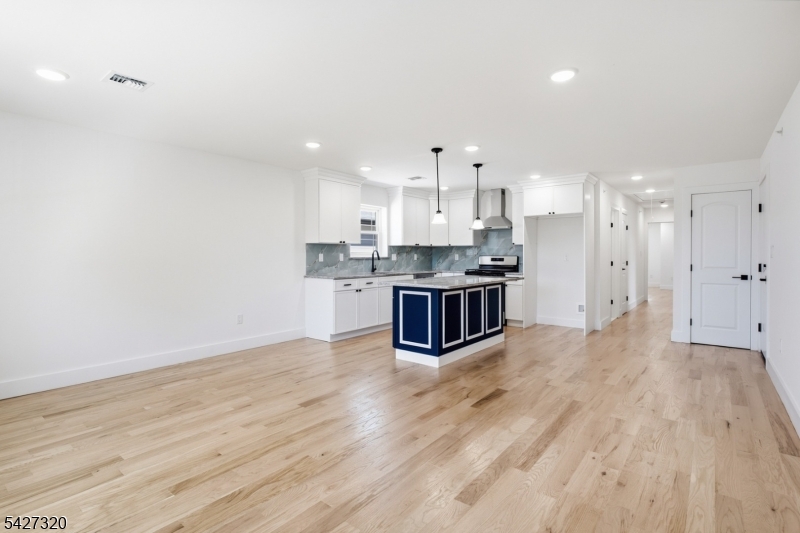 301 Chilton Street Elizabeth NJ 07208
