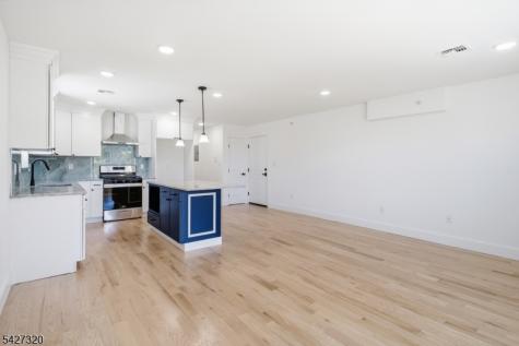 301 Chilton Street Elizabeth NJ 07208