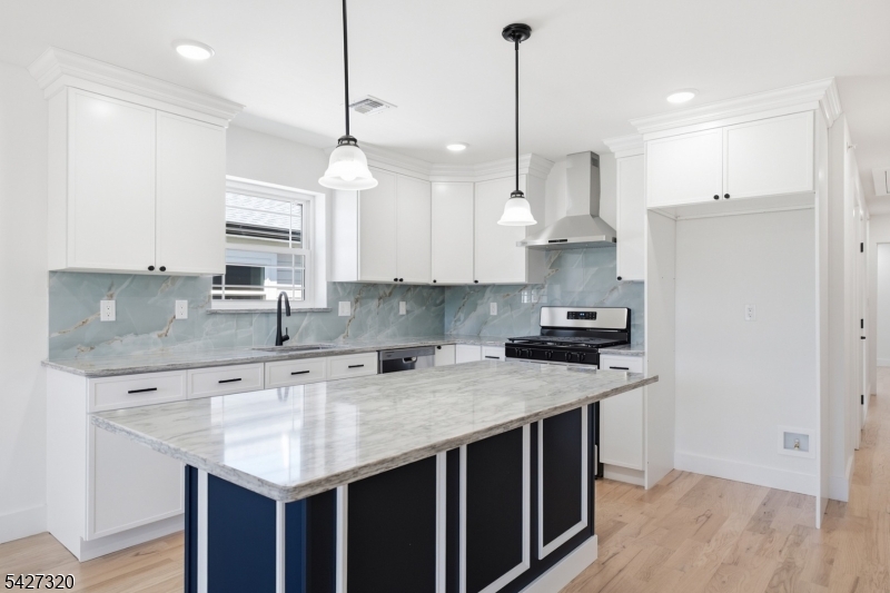 301 Chilton Street Elizabeth NJ 07208