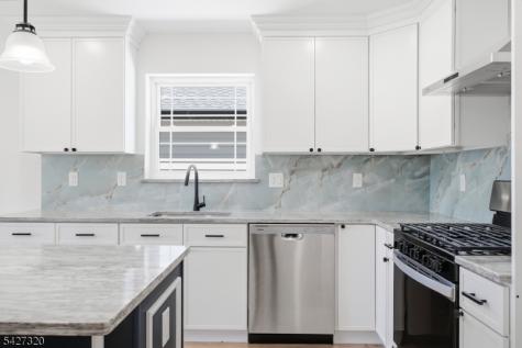 301 Chilton Street Elizabeth NJ 07208