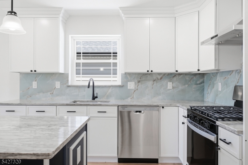 301 Chilton Street Elizabeth NJ 07208