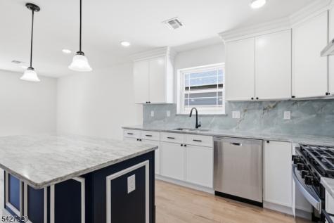 301 Chilton Street Elizabeth NJ 07208