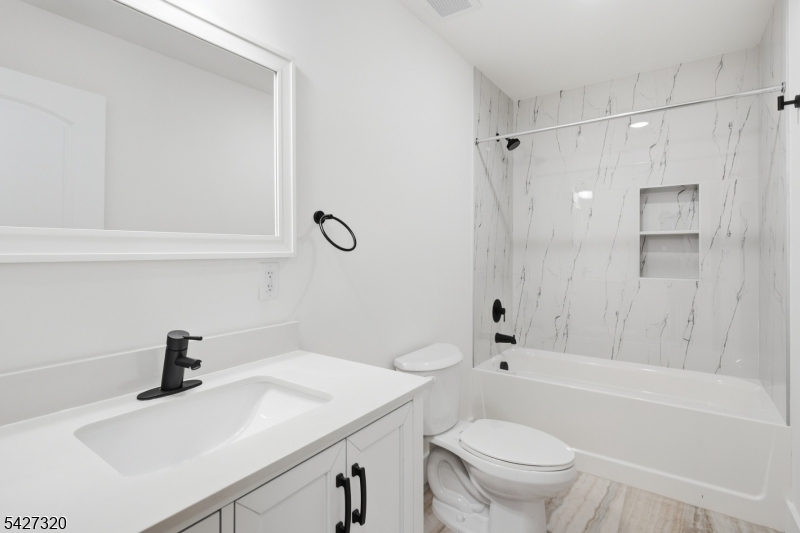 301 Chilton Street Elizabeth NJ 07208
