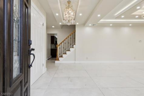 822 Pompton Avenue Cedar Grove NJ 07009