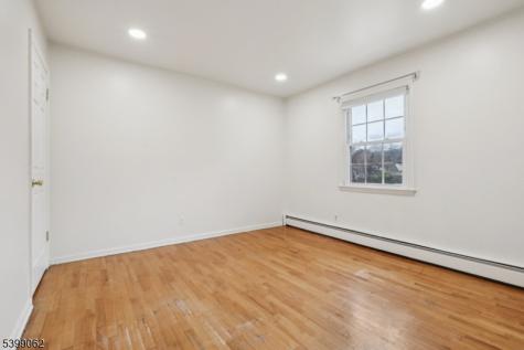 822 Pompton Avenue Cedar Grove NJ 07009