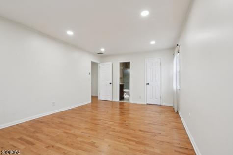 822 Pompton Avenue Cedar Grove NJ 07009