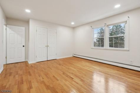 822 Pompton Avenue Cedar Grove NJ 07009
