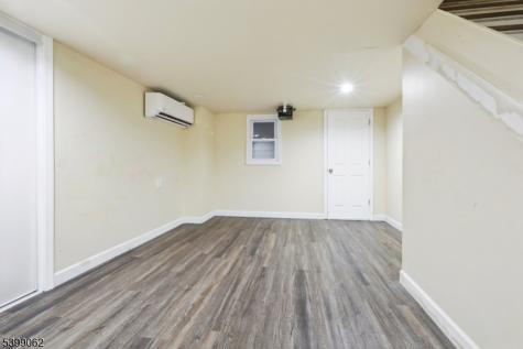 822 Pompton Avenue Cedar Grove NJ 07009
