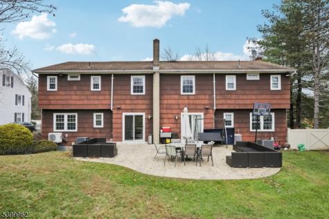 822 Pompton Avenue Cedar Grove NJ 07009