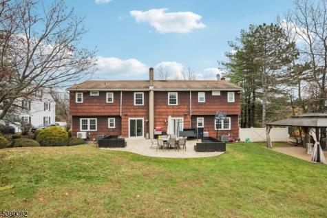 822 Pompton Avenue Cedar Grove NJ 07009