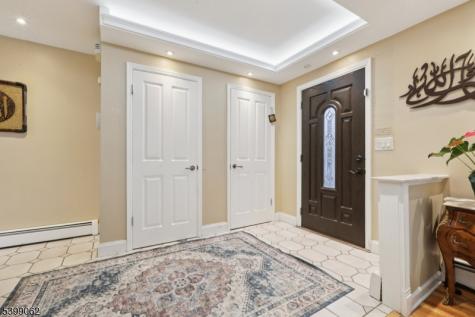 822 Pompton Avenue Cedar Grove NJ 07009