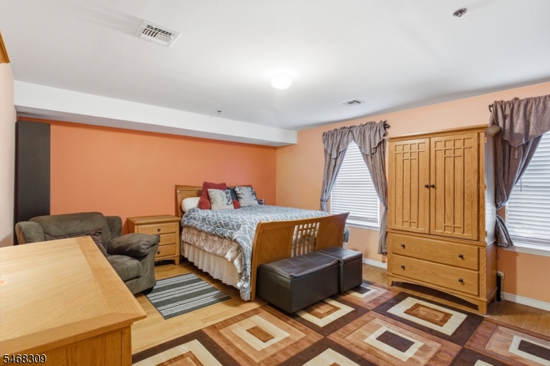 401 S 19th Street Newark NJ 07103