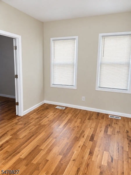 369 14TH Avenue Newark NJ 07103