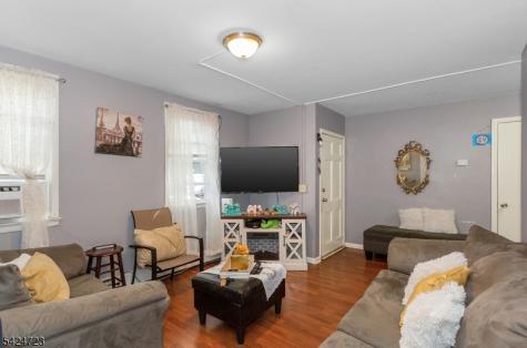 75 Garfield Avenue Paterson NJ 07522