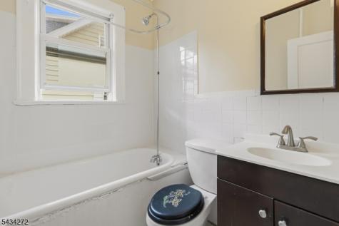 102 Lincoln Street Montclair NJ 07042