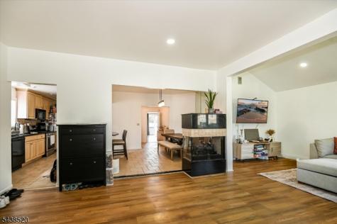 532 2ND Street Carlstadt NJ 07072