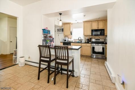 532 2ND Street Carlstadt NJ 07072