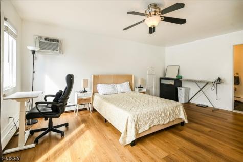 532 2ND Street Carlstadt NJ 07072