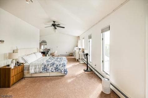 532 2ND Street Carlstadt NJ 07072