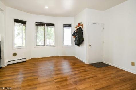 532 2ND Street Carlstadt NJ 07072