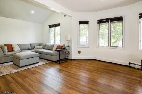 532 2ND Street Carlstadt NJ 07072