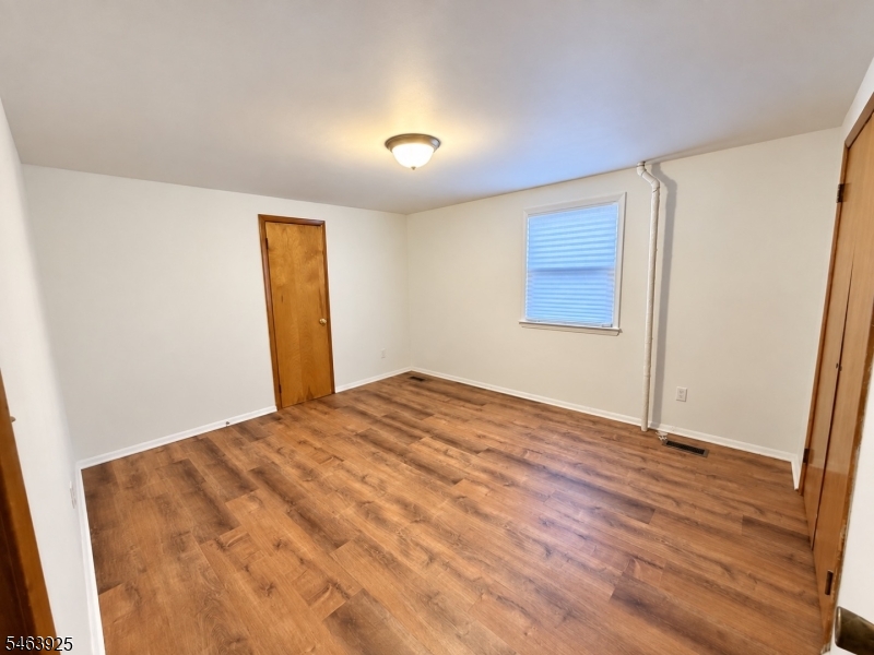 64 2ND Street Woodbridge NJ 07095