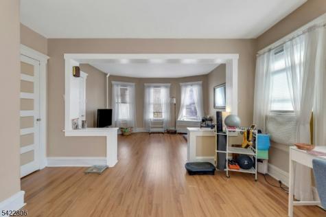 8 Elm Street West Orange NJ 07052