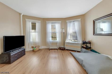 8 Elm Street West Orange NJ 07052
