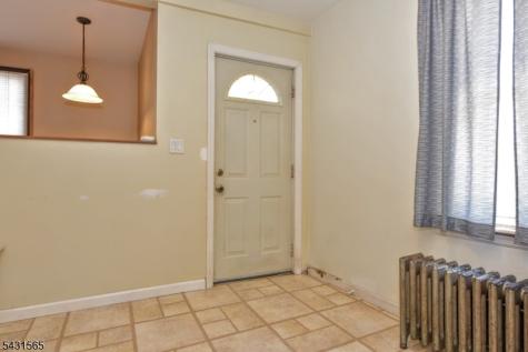 247 Grove Street Lodi NJ 07644