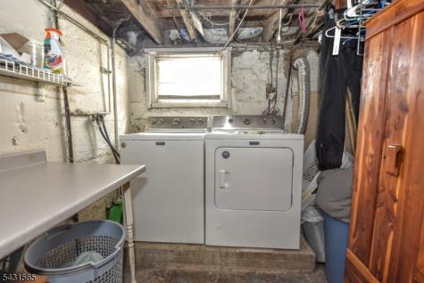 247 Grove Street Lodi NJ 07644