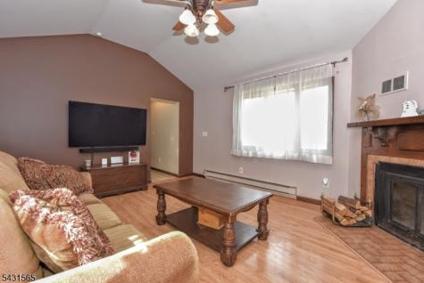 247 Grove Street Lodi NJ 07644