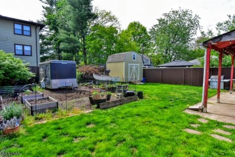 247 Grove Street Lodi NJ 07644