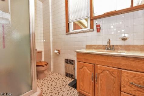 247 Grove Street Lodi NJ 07644