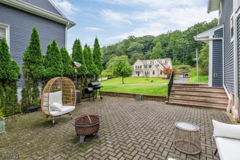 255 Fairview Avenue Verona NJ 07044