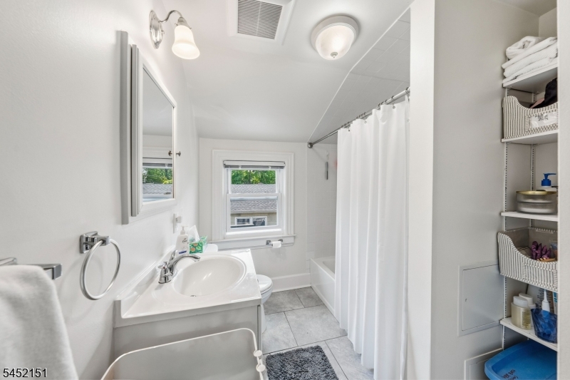 11 Evergreen Avenue Bloomfield NJ 07003
