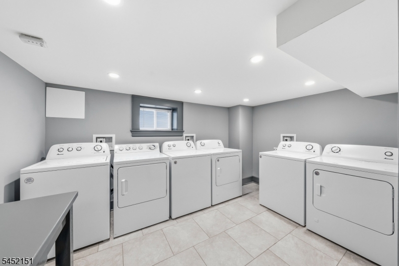 11 Evergreen Avenue Bloomfield NJ 07003