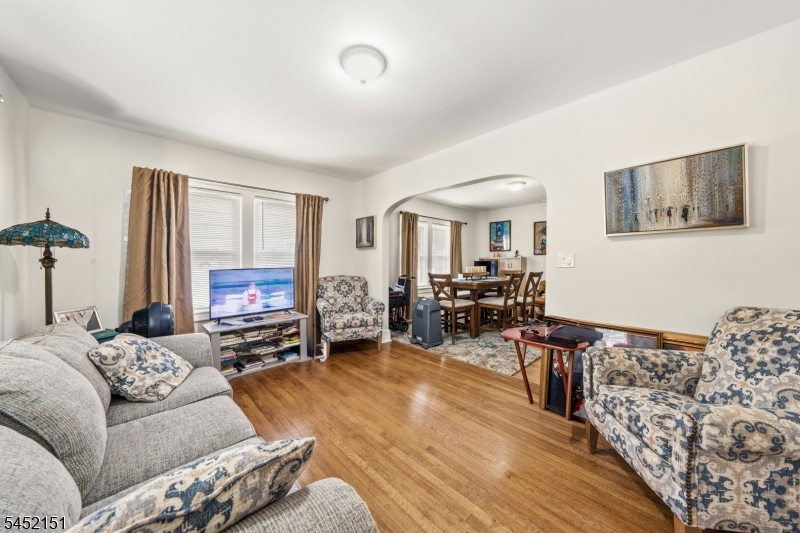 11 Evergreen Avenue Bloomfield NJ 07003